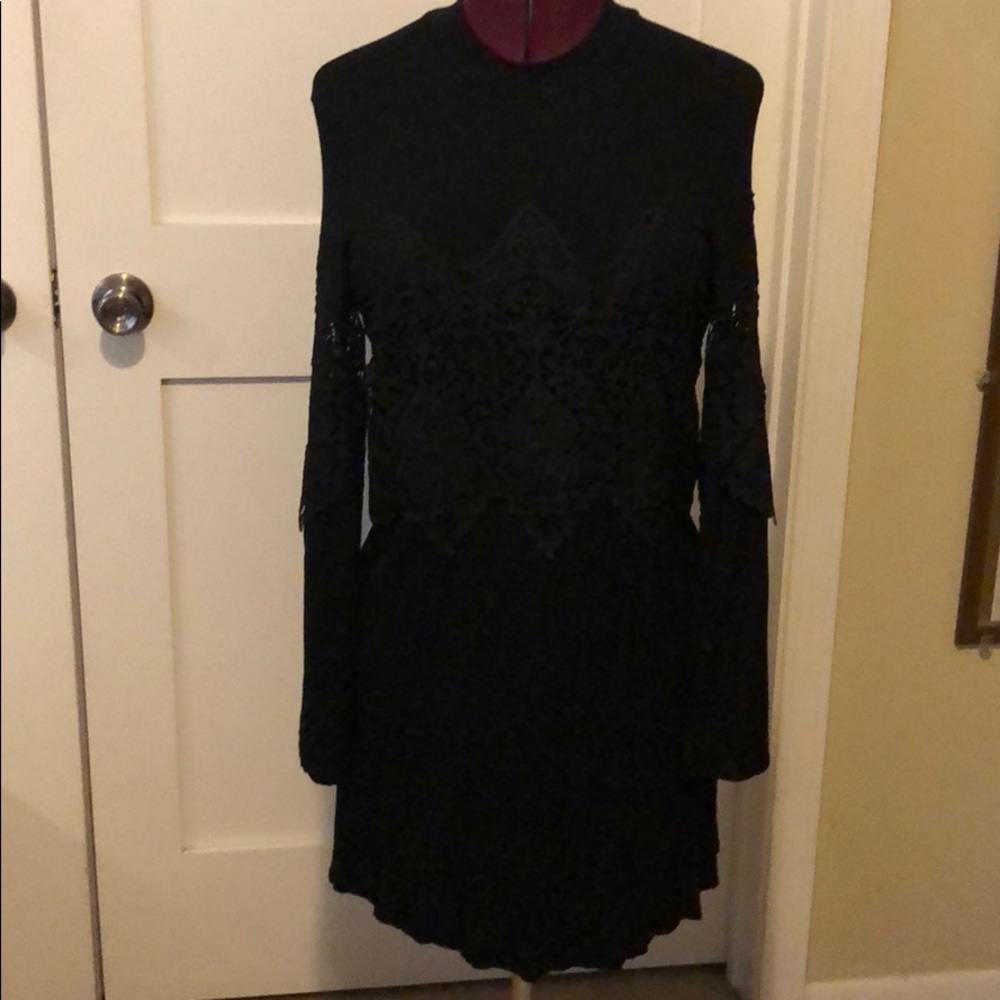 Lace Detail Shift Dress
